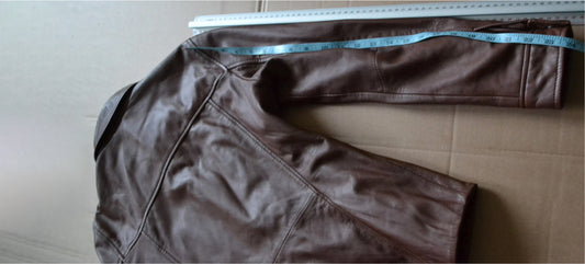 How Should a Leather Jacket Fit a Woman? The 2025 Style Guide